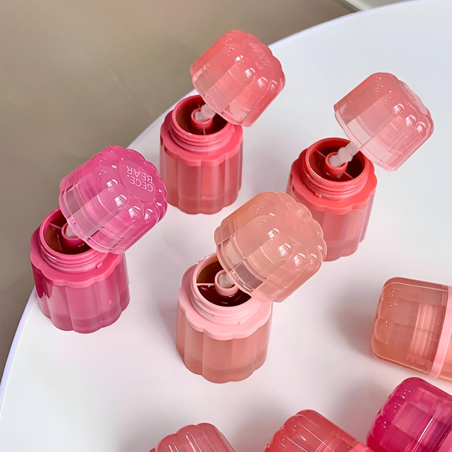 Gege Bear Glossy Two Color Solid Lip Gloss | Cute Korean Aesthetic Makeup | Hydrating Plump Look with Long-Lasting Comfortable Wear | Easy Blend Gradient Effect | Moisturizing Glossy Finish Lip Gloss for Women & Girls (01# Pink Milk Tea, 2.2g+2.2g)